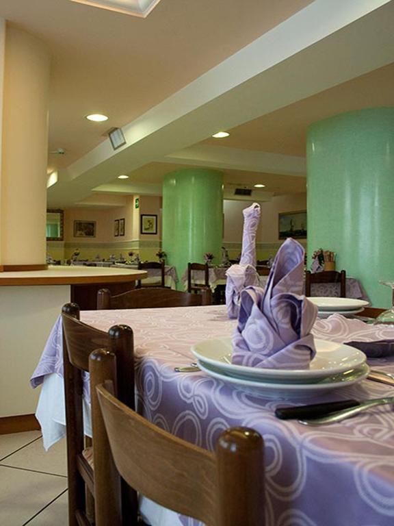 Monica Hotel 3*