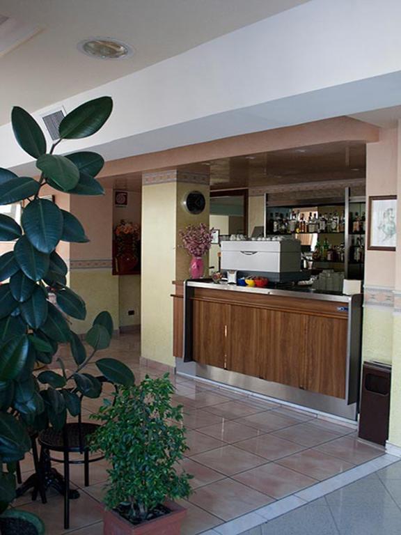 Hotel Monica