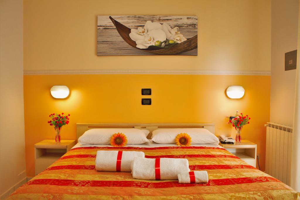 Hotel Monica 3*